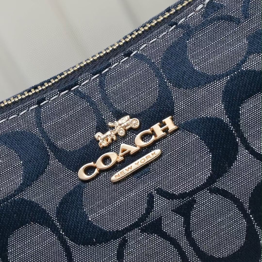 Coach