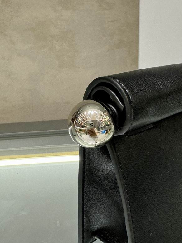 Jacquemus Pochette Rond