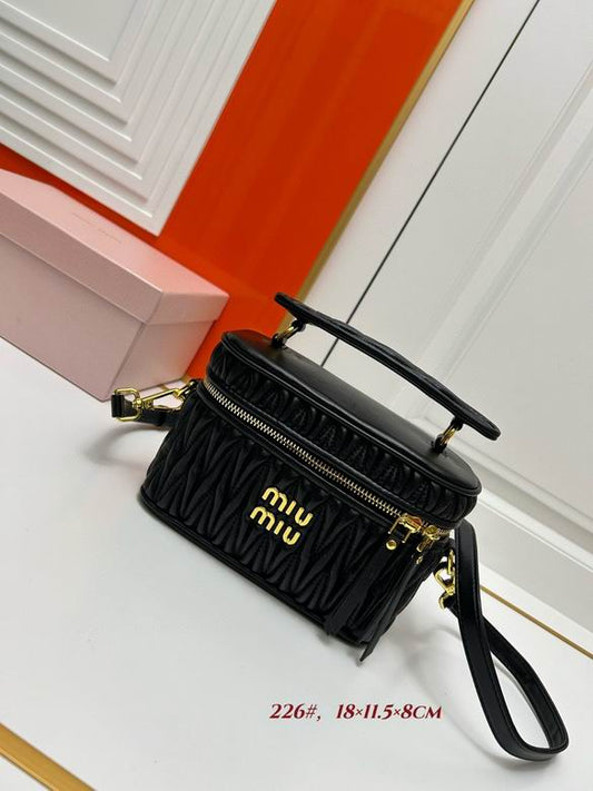 Miu miu Make-up