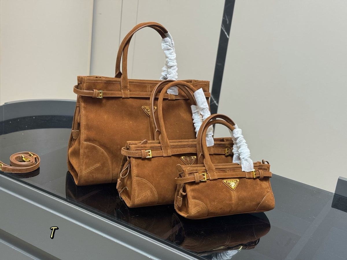 Prada Bonnie