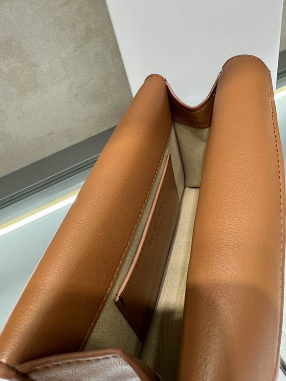 Jacquemus Pochette Rond